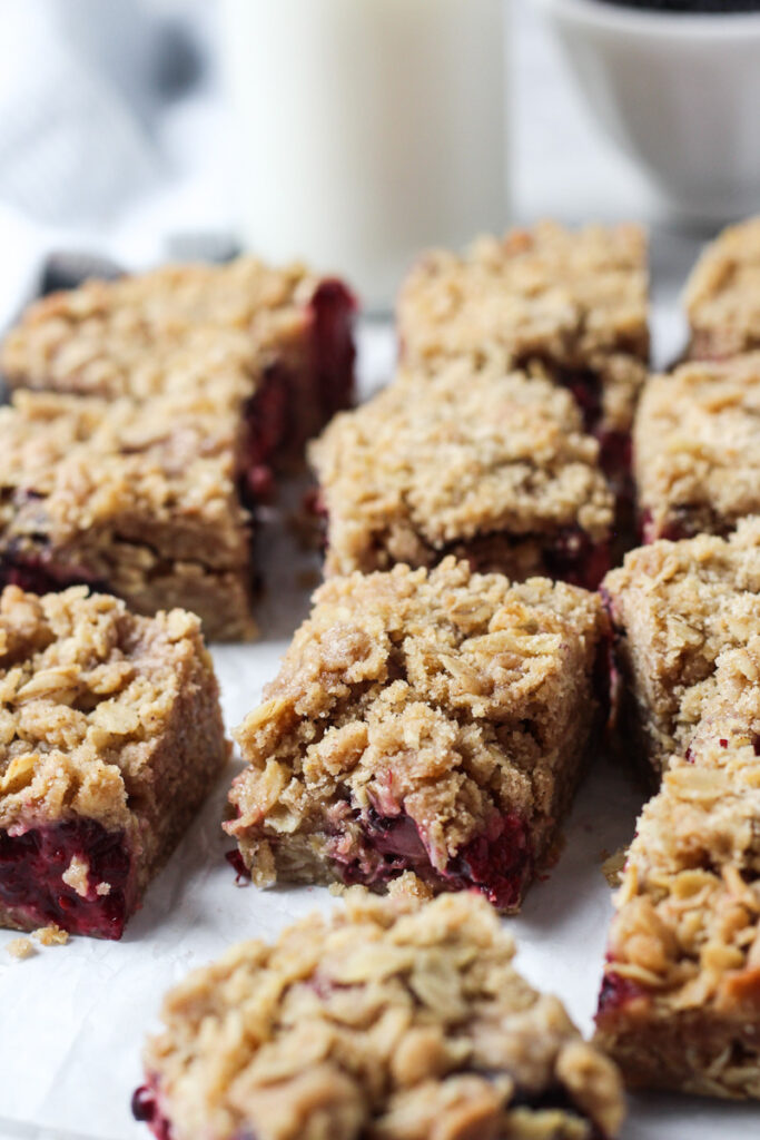 Blackberry Bars | The Sweet Occasion