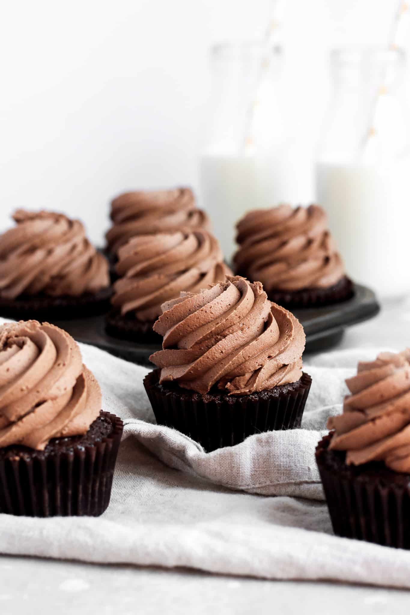 Chocolate Peanut Butter Cupcakes-3