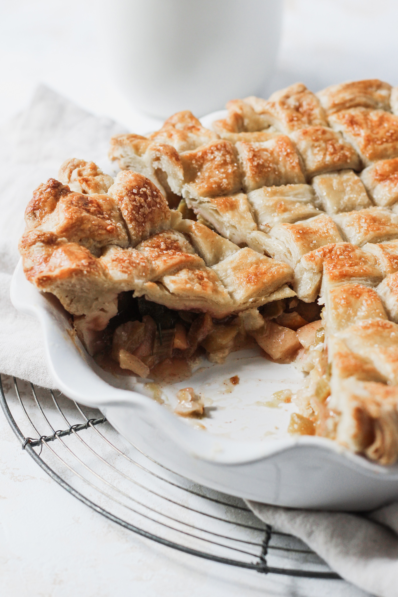 Rhubarb Apple Pie-5