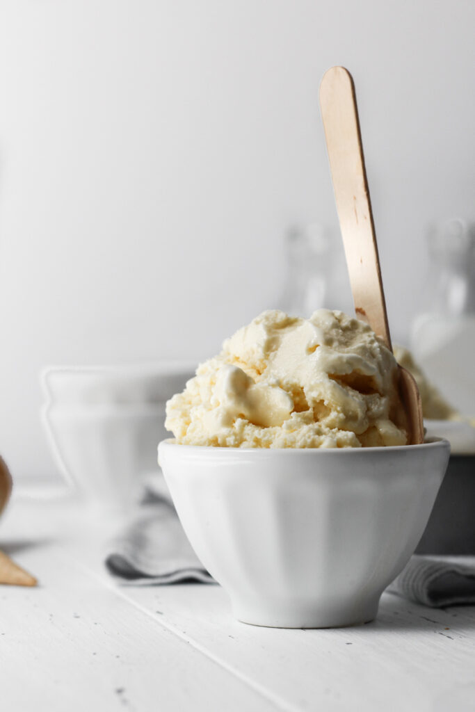 Homemade Vanilla Ice Cream | The Sweet Occasion